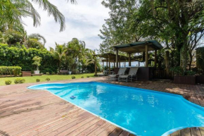 Apto recém-reformado pé na areia em Jurerê JBM201